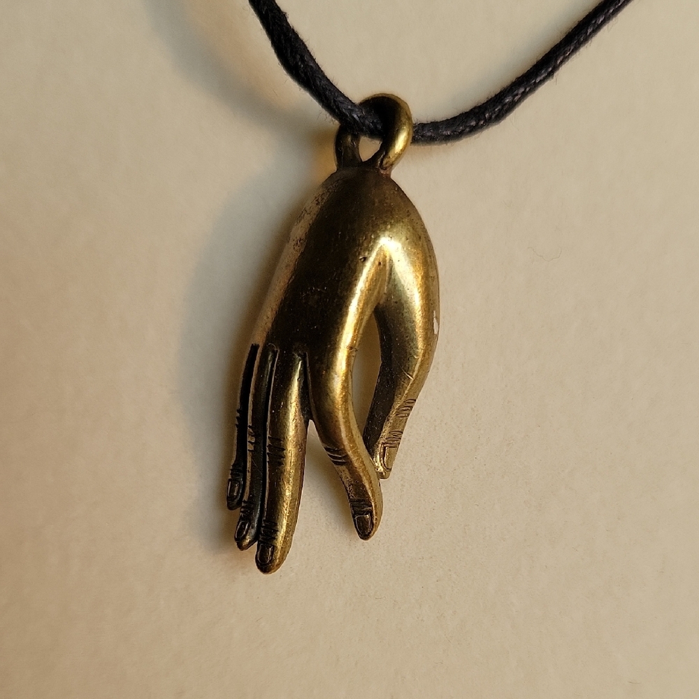 Tibetan Buddha Palm Bodhisattva Hand Lucky Pendant